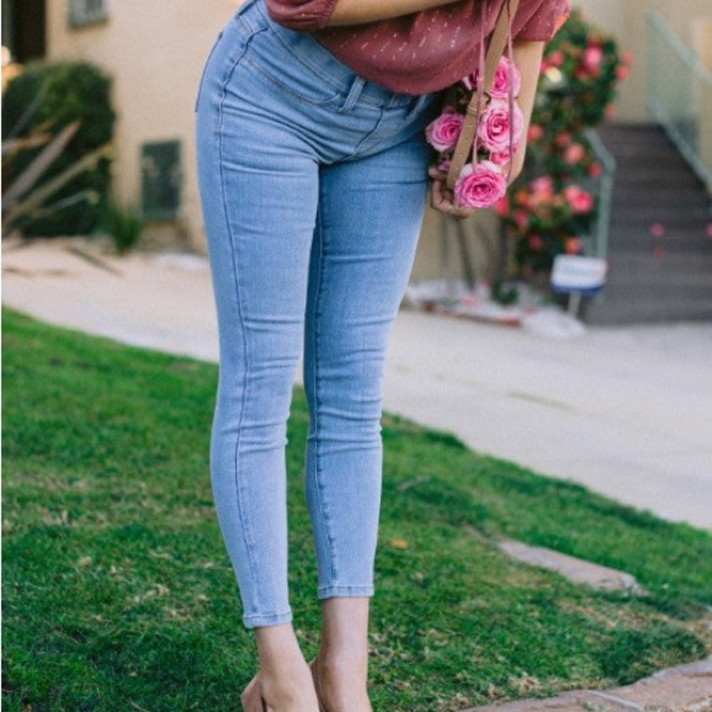 Judy Blue Pull On Jeggings